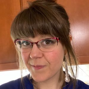 Meet your Posher, Amy